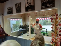 Ilmajoen Namipajassa sokerin venyttelyä ...