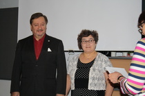 Armin ja Veikon avioehto Suomeksi ja Viroksi kuultuna ( katso heidän ilmeensä)