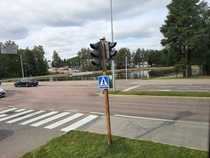 Matti Nykäsen patsas on kuvassa.Löytyykö?